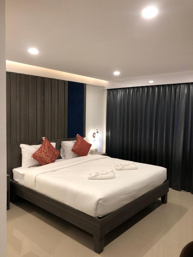 Vista Hotel Chiang Mai - Sha Extra Plus Exterior foto
