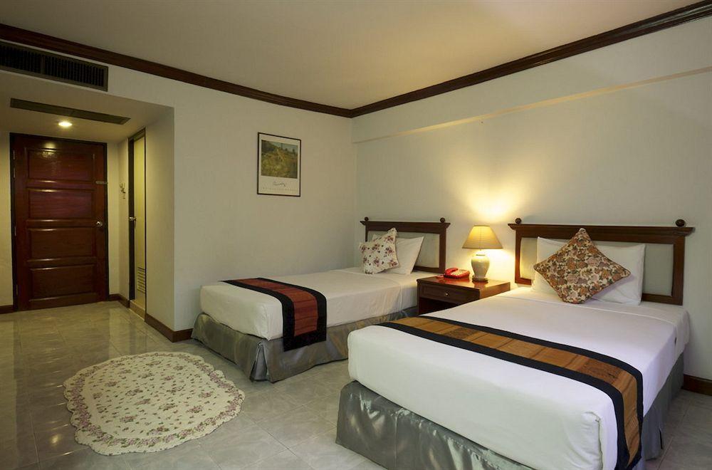 Vista Hotel Chiang Mai - Sha Extra Plus Exterior foto